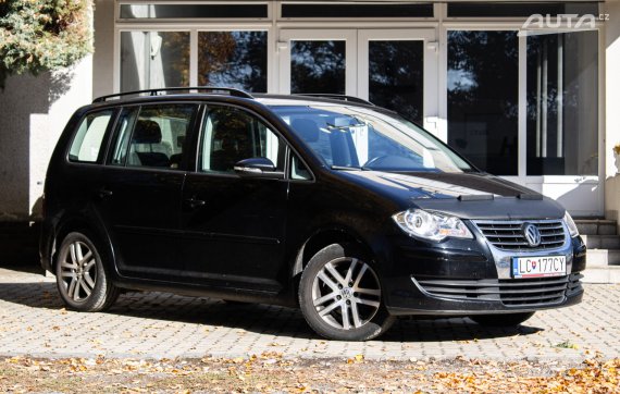 Volkswagen Touran 1.9 TDI, 77kW (2009) / AJ NA SPLÁTKY / PROTIÚČET / 2009 černá