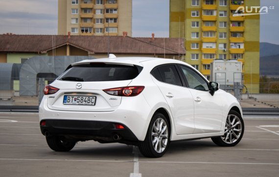 Mazda 3 2.0 Skyactiv -G165 Attraction, 121kW, M6, 5d. / AJ NA SPLÁTKY / PROTIÚČET / 2014 bílá