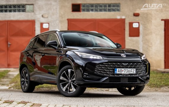 Mg HS R Emotion 125kW AT/7 2026 / AJ NA SPLÁTKY / PROTIÚČET 2026 černá