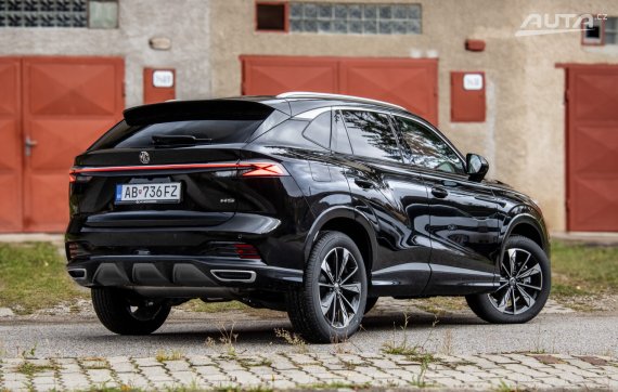 Mg HS R Emotion 125kW AT/7 2026 / AJ NA SPLÁTKY / PROTIÚČET 2026 černá