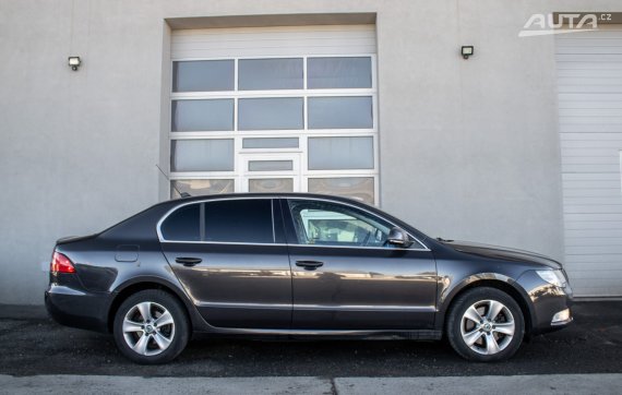 Škoda Superb 2.0 TDI Elegance / 125kW / M6 / AJ NA SPLÁTKY / PROTIÚČET 2010 hnědá