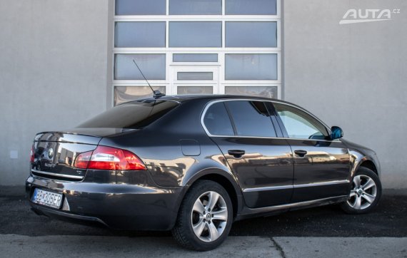 Škoda Superb 2.0 TDI Elegance / 125kW / M6 / AJ NA SPLÁTKY / PROTIÚČET 2010 hnědá