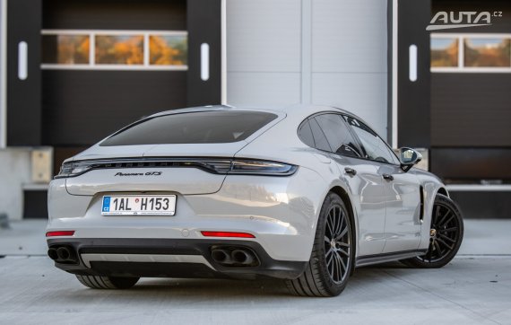 Porsche Panamera GTS 4 2025 368kW 2025 šedá