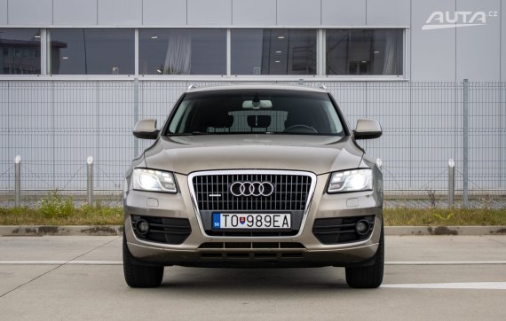 Audi Q5 2.0 TFSI quattro, 155kW, M6, 5d. / AJ NA SPLÁTKY / PROTIÚČET / 2009 hnědá