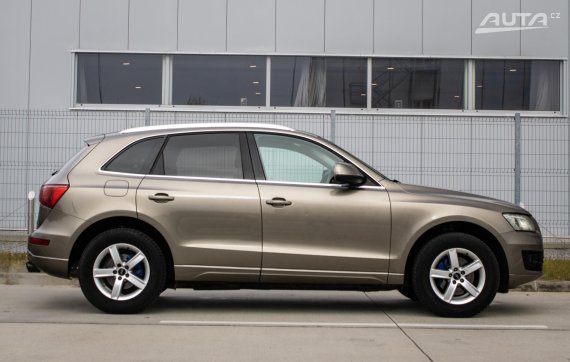 Audi Q5 2.0 TFSI quattro, 155kW, M6, 5d. / AJ NA SPLÁTKY / PROTIÚČET / 2009 hnědá