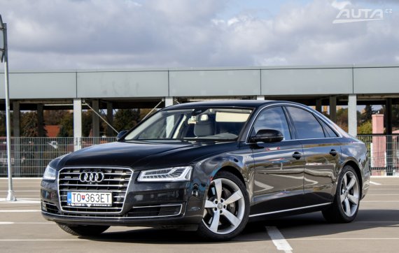 Audi A8 4.2 TDI V8 quattro tiptronic / 283kW / A8 / ZÁRUKA / AJ NA SPLÁTKY / PROTIÚČET 2014 - hlavní pohled