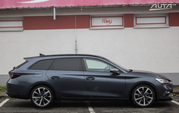 Seat Leon ST 1.5 eTSI FR DSG, 110kW (2020) / AJ NA SPLÁTKY / PROTIÚČET / 2020 šedá