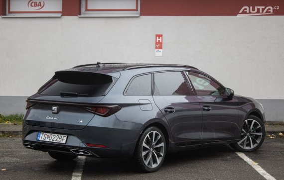 Seat Leon ST 1.5 eTSI FR DSG, 110kW (2020) / AJ NA SPLÁTKY / PROTIÚČET / 2020 šedá