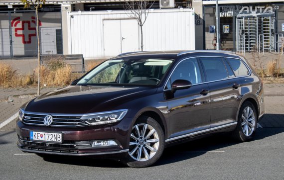 Volkswagen Passat Variant 2.0 TDI Highline 4MOTION DSG / 140kW / A6 / ZÁRUKA / AJ NA SPLÁTKY / 2015 - hlavní pohled