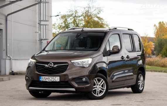 Opel Combo Life 1.5 CDTI Innovation / 96kW / M6 / ZÁRUKA / AJ NA SPLÁTKY / PROTIÚČET 2018 - hlavní pohled