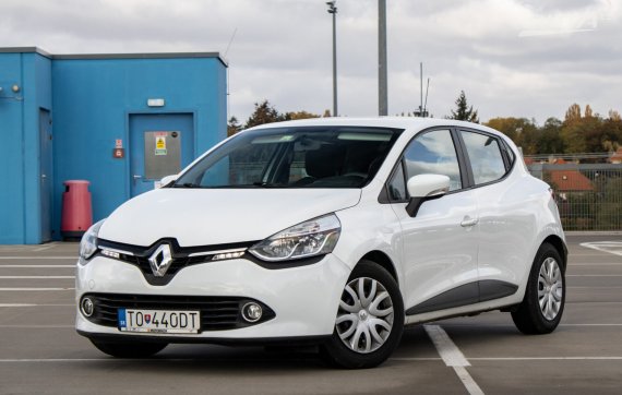 Renault Clio 1.2 16V / 52kW / M5 / ZÁRUKA / AJ NA SPLÁTKY / PROTIÚČET 2016 - hlavní pohled