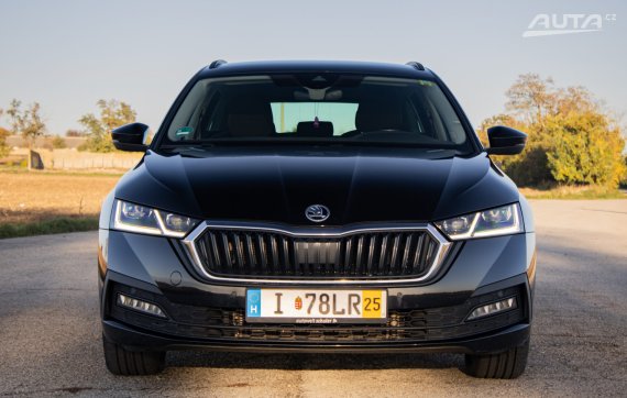 Škoda Octavia Combi IV 2.0 TDI SCR Tour DSG, 110kW, A7 / AJ NA SPLÁTKY / PROTIÚČET / 2023 černá