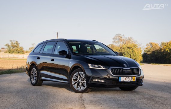 Škoda Octavia Combi IV 2.0 TDI SCR Tour DSG, 110kW, A7 / AJ NA SPLÁTKY / PROTIÚČET / 2023 černá