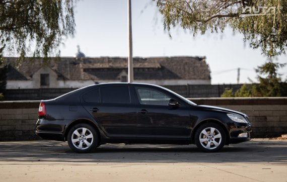 Škoda Octavia 1.8 TSI DSG, 118kW, A7 / AJ NA SPLÁTKY / PROTIÚČET / 2009 černá