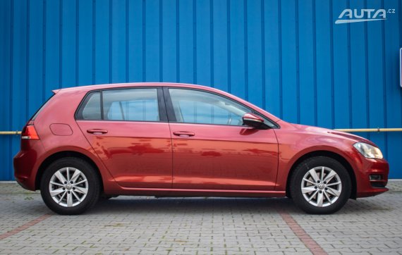 Volkswagen Golf 1.2 TSI, 77kW, M6, 5d. / AJ NA SPLÁTKY / PROTIÚČET / 2013 červená
