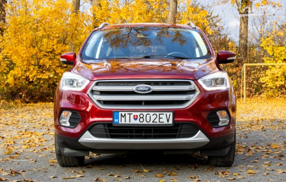 Ford Kuga 1.5 TDCi Duratorq Anniversary / 88kW / M6 / ZÁRUKA / AJ NA SPLÁTKY / PROTIÚČET 2018 červená