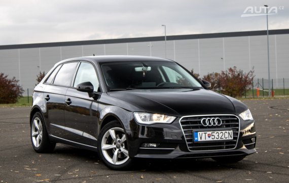 Audi A3 Sportback 1.6 TDI S tronic / 81kW / A7 / ZÁRUKA / AJ NA SPLÁTKY / PROTIÚČET 2015 černá