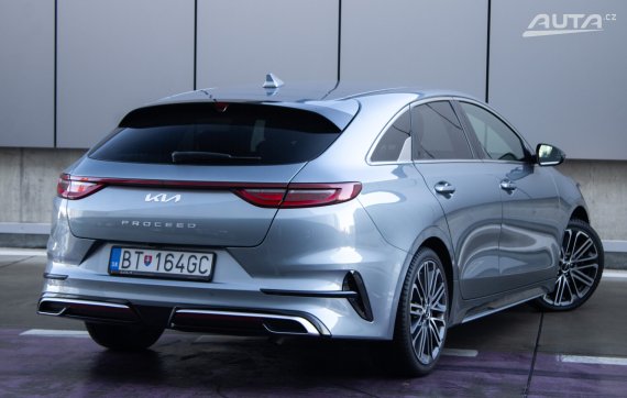 Kia Pro Ceed 117kW AT/7 2023 / AJ NA SPLÁTKY / PROTIÚČET 2023 šedá