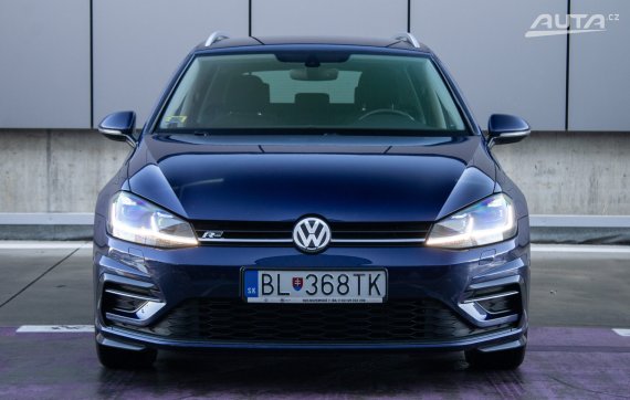 Volkswagen Golf Variant 2.0 TDI R Line 110kW AT/7 AWD 2018 / AJ NA SPLÁTKY / PROTIÚČET 2018 modrá