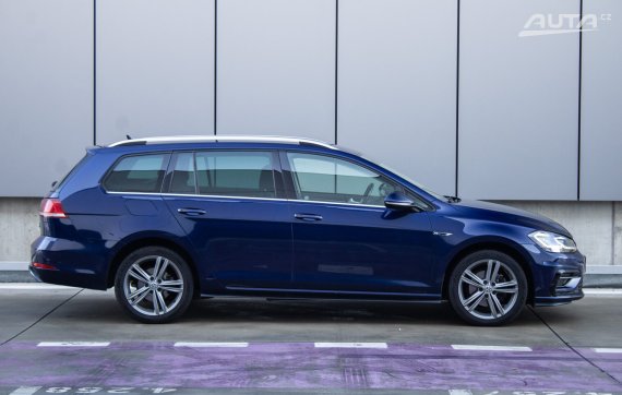 Volkswagen Golf Variant 2.0 TDI R Line 110kW AT/7 AWD 2018 / AJ NA SPLÁTKY / PROTIÚČET 2018 modrá