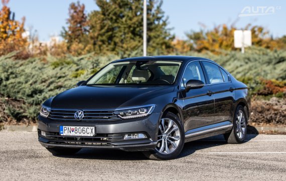 Volkswagen Passat 1.8 TSI BMT Highline 132kW AT/7 2015 / AJ NA SPLÁTKY / PROTIÚČET 2015 - hlavní pohled