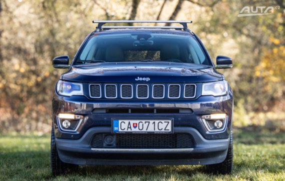 Jeep Compass 2.0L MJet 4WD 103kW AT/9 2017 / AJ NA SPLÁTKY / PROTIÚČET 2017 modrá