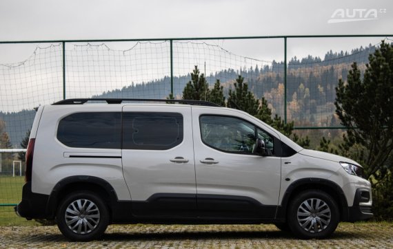 Peugeot Rifter 1.5 BlueHDi GT, 96kW (2022) / AJ NA SPLÁTKY / PROTIÚČET / 2022 šedá
