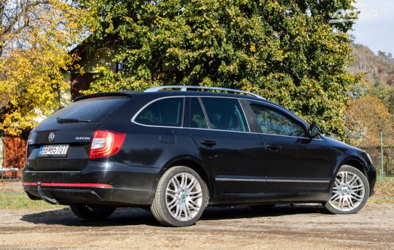 Škoda Superb Combi 2.0 TDI, 103kW (2014) / AJ NA SPLÁTKY / PROTIÚČET / 2014 černá
