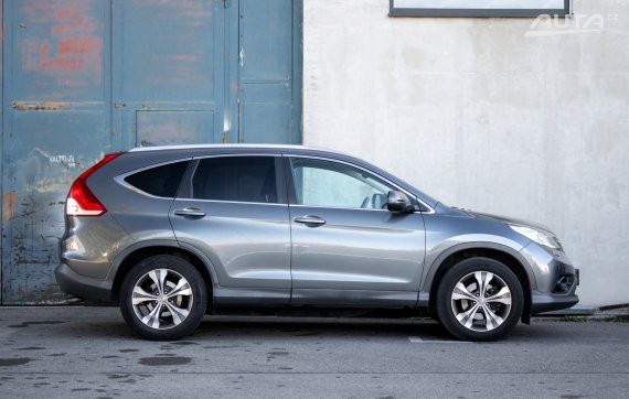 Honda CR-V 2.2 i-DTEC 4WD 2013 šedá