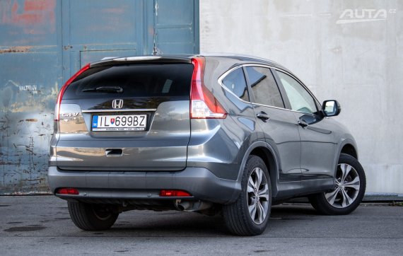 Honda CR-V 2.2 i-DTEC 4WD 2013 šedá