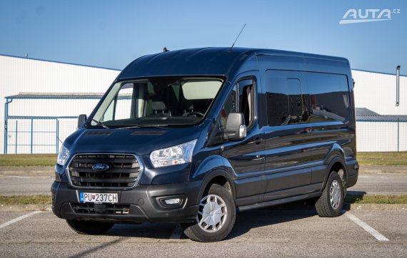 Ford Transit 2.0 TDCi L3H2, 6-miestne 2021 - hlavní pohled