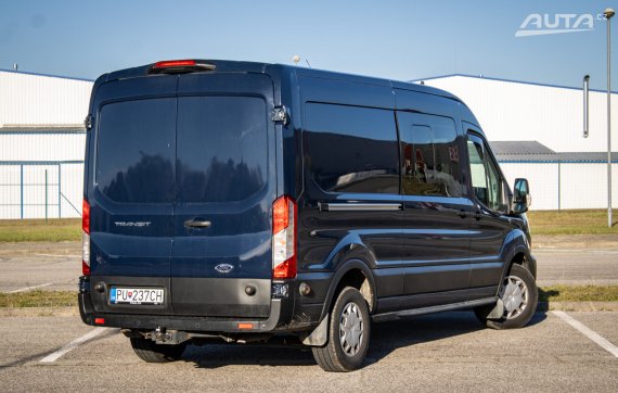Ford Transit 2.0 TDCi L3H2, 6-miestne 2021 modrá