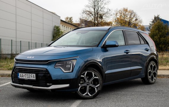 Kia Niro 1.6 GDi Hybrid Gold, 104 kW (2024) / AJ NA SPLÁTKY / PROTIÚČET / 2024 modrá