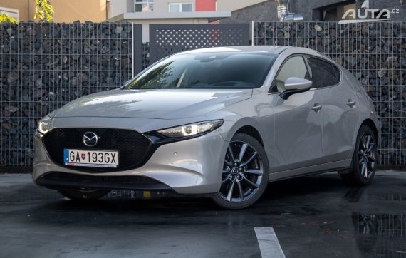Mazda 3 2.0 Skyactiv / 110kW / M6 / ZÁRUKA / AJ NA SPLÁTKY / PROTIÚČET 2022 - hlavní pohled