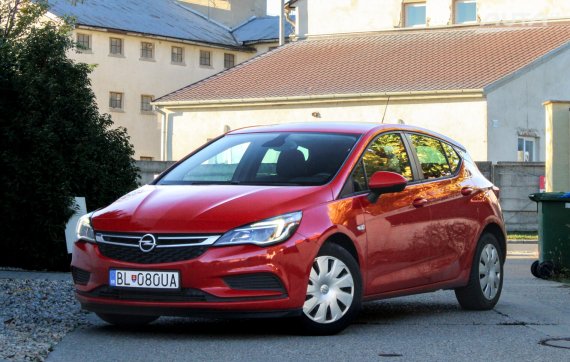 Opel Astra 1.6 CDTI / 81kW / M6 / ZÁRUKA / AJ NA SPLÁTKY / PROTIÚČET 2018 - hlavní pohled