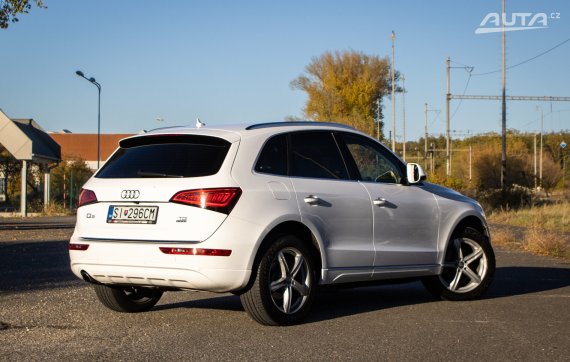 Audi Q5 2.0 TDI 190k DPF quattro S tronic, 140kW, A7 / AJ NA SPLÁTKY / PROTIÚČET / 2014 bílá