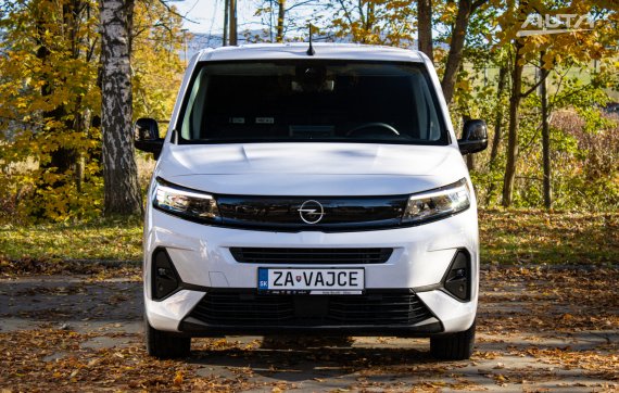 Opel Combo 1.5 CDTI, 96 kW, A8, 3-miestne / AJ NA SPLÁTKY / PROTIÚČET / 2025 bílá