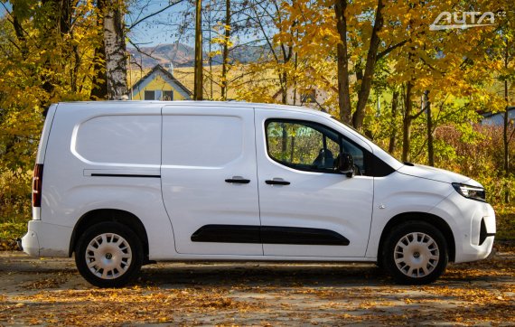 Opel Combo 1.5 CDTI, 96 kW, A8, 3-miestne / AJ NA SPLÁTKY / PROTIÚČET / 2025 bílá