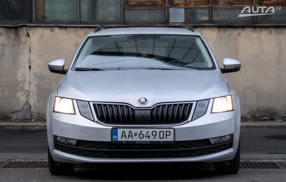 Škoda Octavia Combi 1.6 TDI Ambition / 85kW / M5 / ZÁRUKA / AJ NA SPLÁTKY / PROTIÚČET 2019 stříbrná metalíza