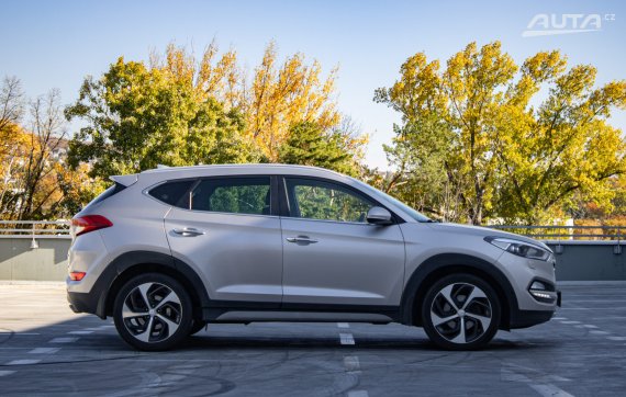 Hyundai Tucson 1.6 T-GDi 4x4 DTC, 130kW, A7, 5d. / AJ NA SPLÁTKY / PROTIÚČET / 2017 stříbrná metalíza