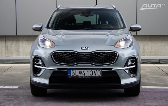 Kia Sportage 1.6 T-GDi 4WD 130kW AT/7 2019 / AJ NA SPLÁTKY / PROTIÚČET 2019 šedá