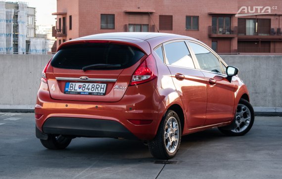 Ford Fiesta 1.25 Duratec, 60kW (2012) / AJ NA SPLÁTKY / PROTIÚČET / 2012 oranžová