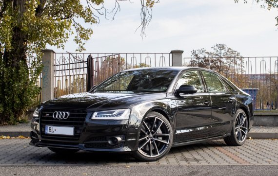 Audi S8 Plus 4.0 TFSI V8 quattro / 445kW / A8 / ZÁRUKA / AJ NA SPLÁTKY / PROTIÚČET 2017 - hlavní pohled