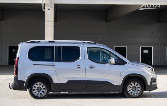 Peugeot Rifter 1.5 BlueHDi Allure Long, 96kW (2019) 2019 šedá