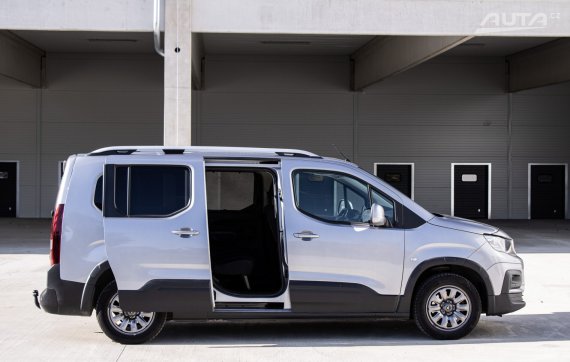 Peugeot Rifter 1.5 BlueHDi Allure Long, 96kW (2019) 2019 šedá