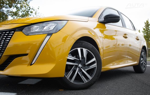 Peugeot 208 1.2 PureTech 2024 žlutá