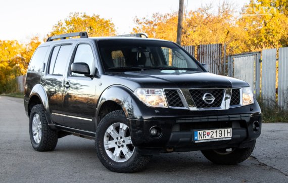 Nissan Pathfinder 2.5 dCi / 128kW / M6 / AJ NA SPLÁTKY / PROTIÚČET 2006 černá