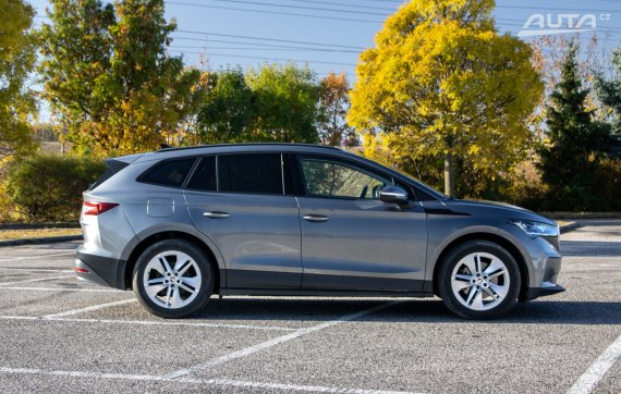 Škoda Enyaq iV 60 Loft / 132kW / ZÁRUKA / AJ NA SPLÁTKY / PROTIÚČET 2022 šedá