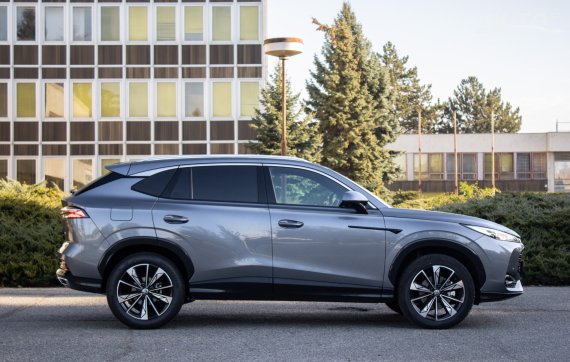 Mg HS Exclusive 1.5 T-GDI 170 7DCT / 125kW / A7 / ZÁRUKA / AJ NA SPLÁTKY / PROTIÚČET 2025 šedá
