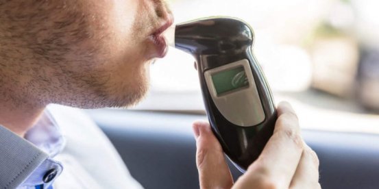 Alkohol za volantem: Za jak dlouho skutečně vystřízlivíte?